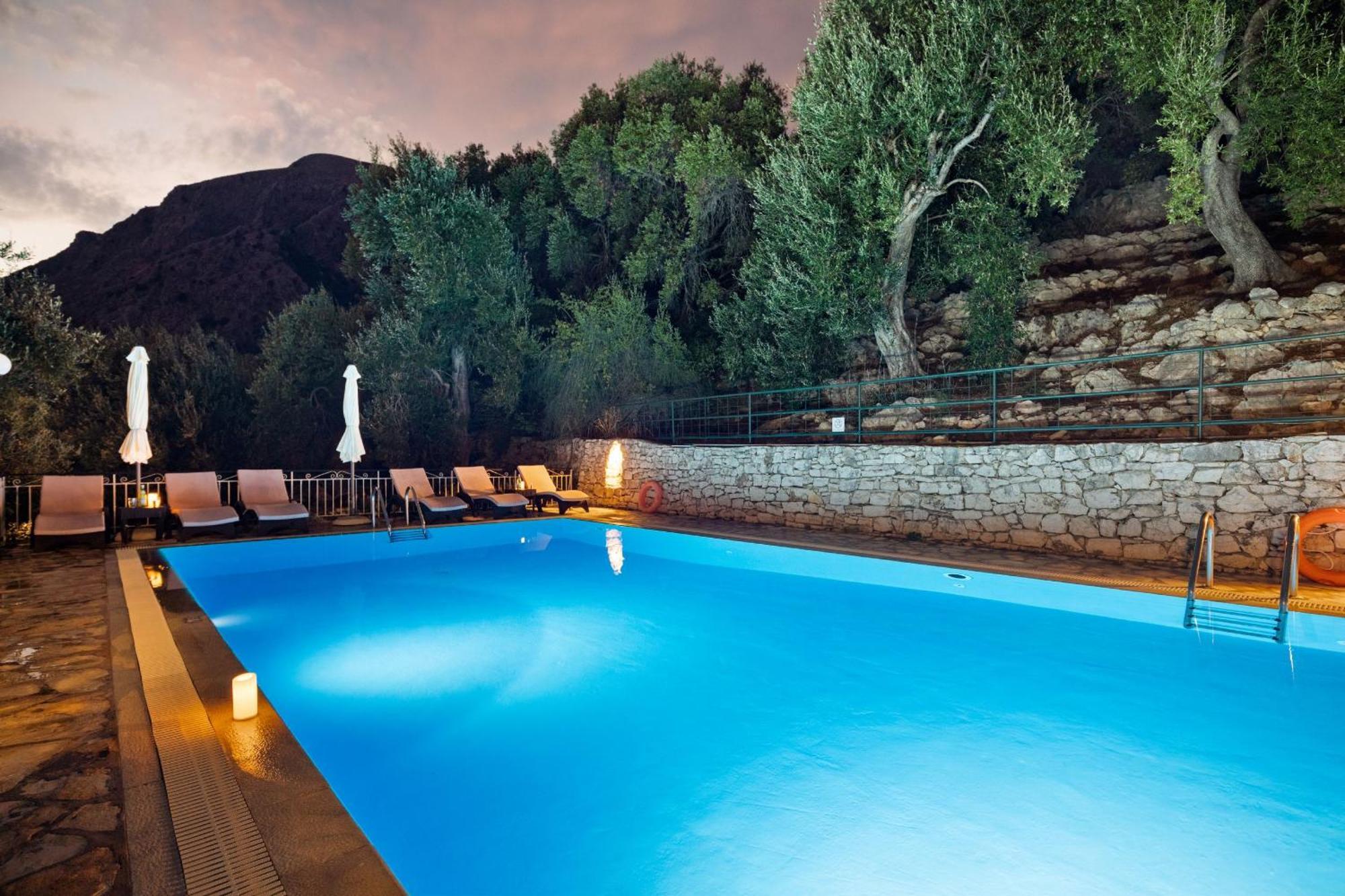 Villa Nafsika Nisaki  ภายนอก รูปภาพ
