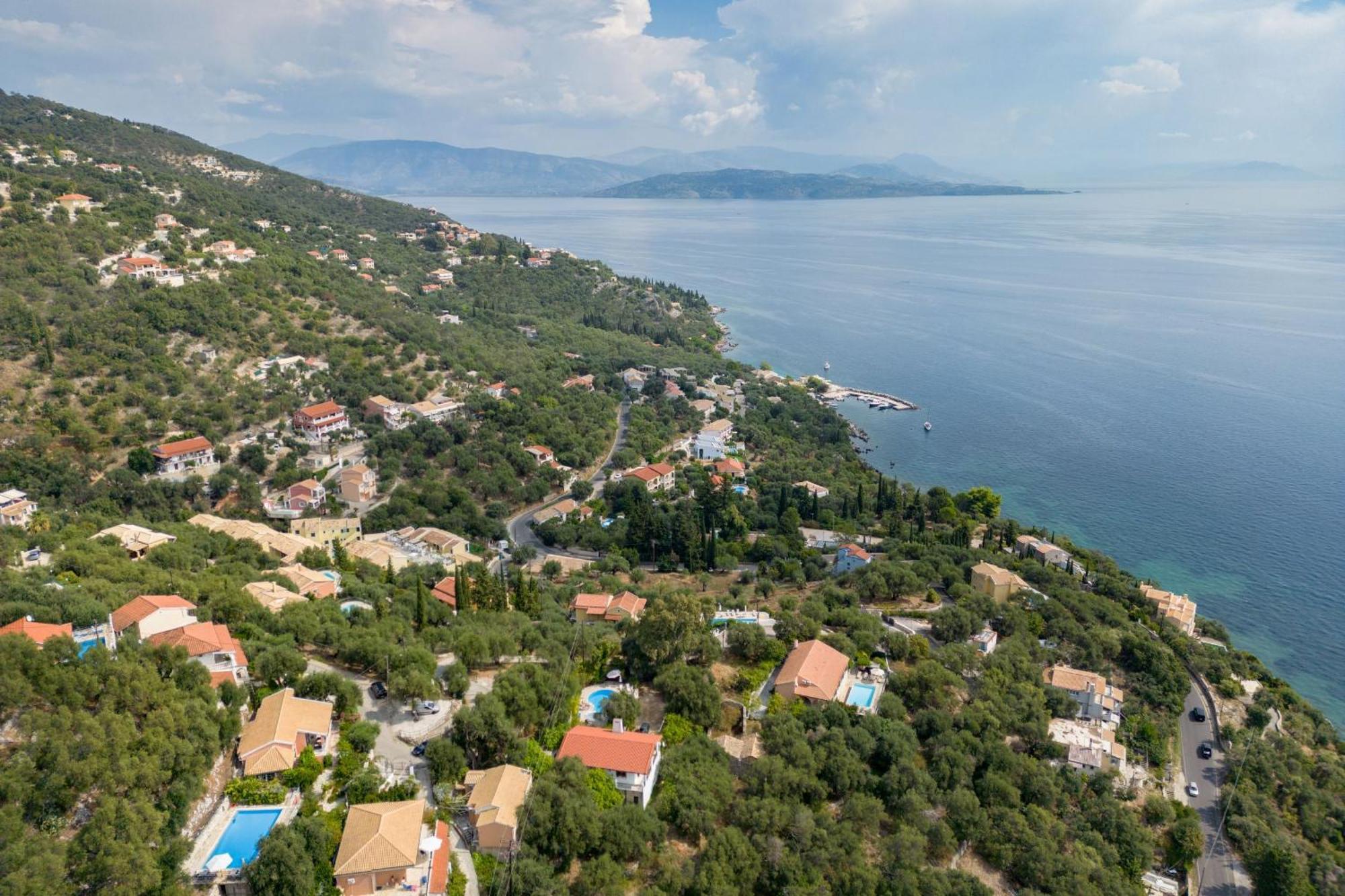 Villa Nafsika Nisaki  ภายนอก รูปภาพ